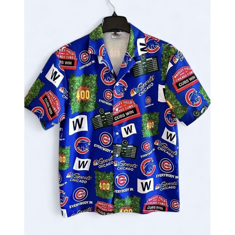 Associated Premium Chicago Cubs Wrigley Field Graphic Button-Up Shirt XL